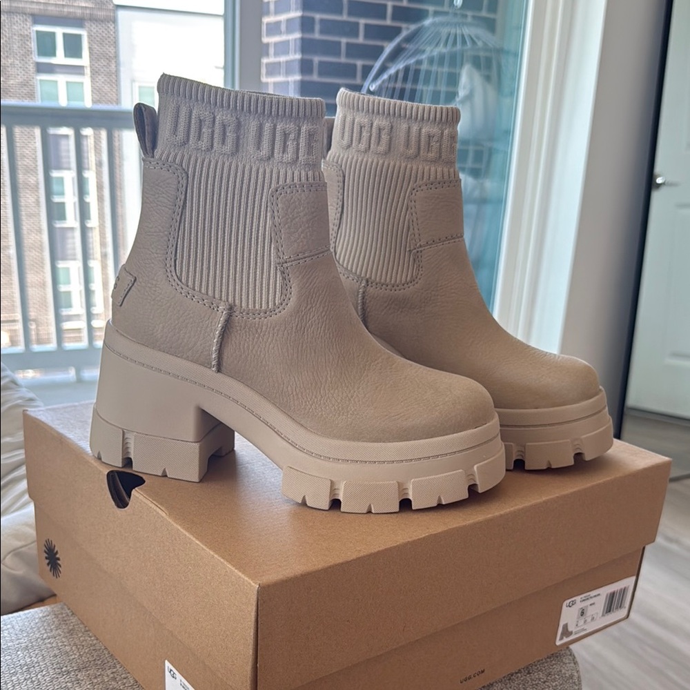 UGG Women's Tan Ankle Boots